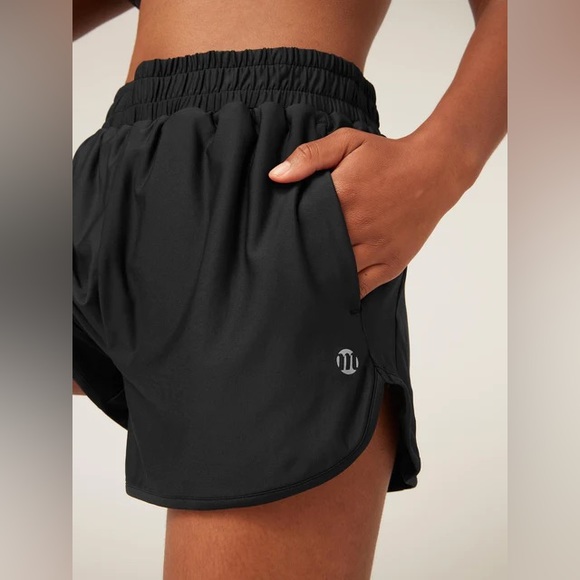 Modibodi Recycled Running Short (Moderate-Heavy) - Picture 2 of 9